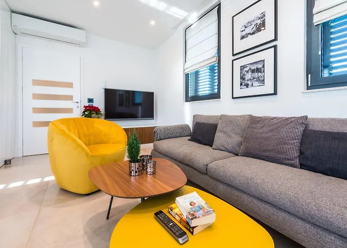 Saint Blaise Luxury *