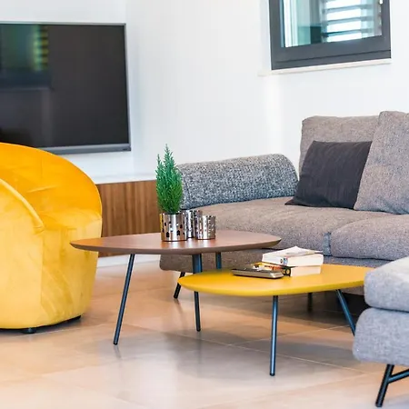 Saint Blaise Luxury *