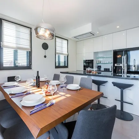 Saint Blaise Luxury *